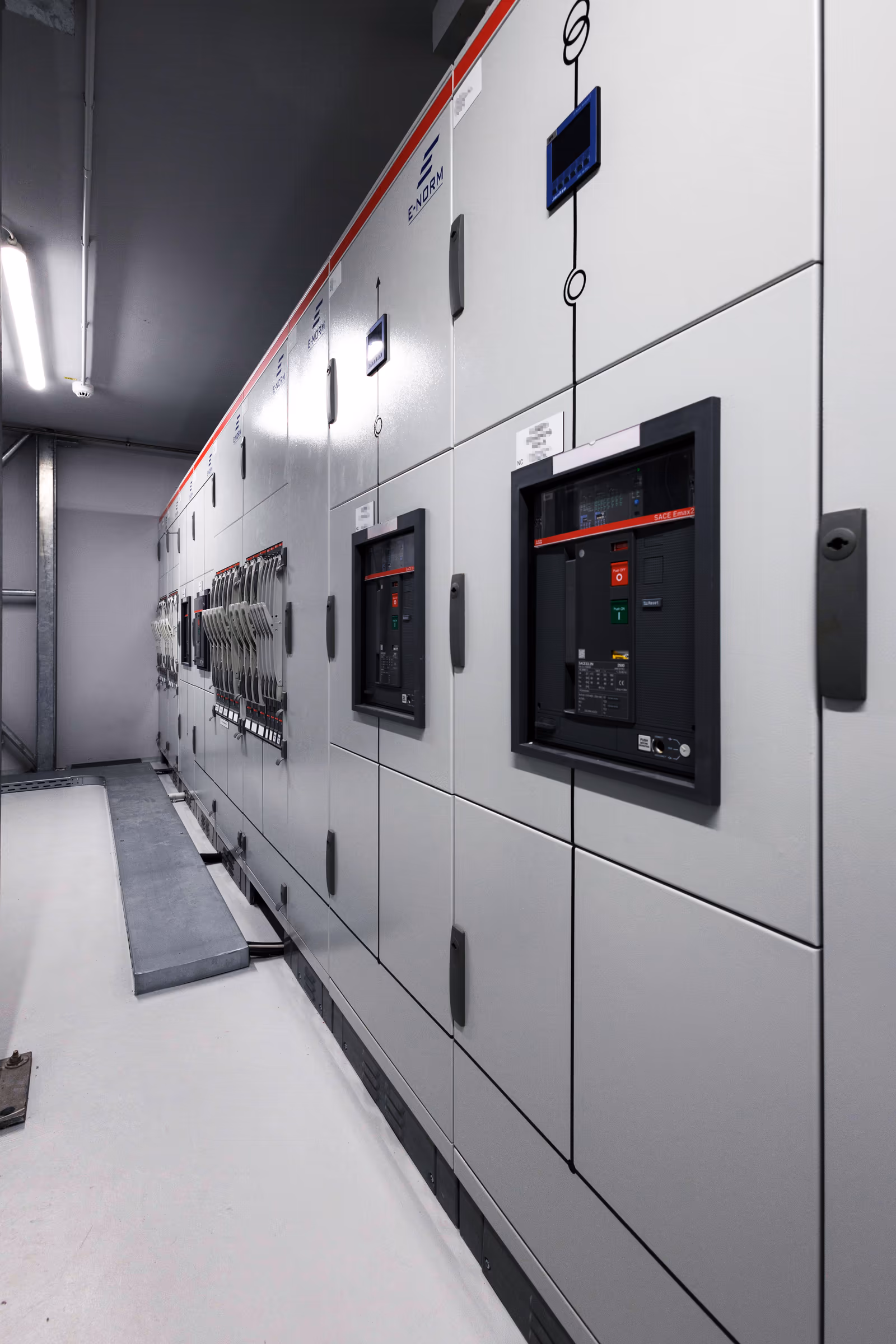 Trafo-Stromeinspeisung